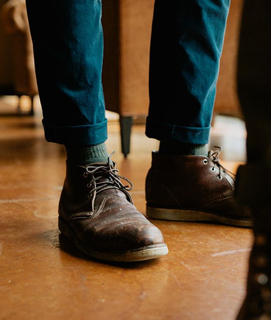 Mens red hotsell chukka boots